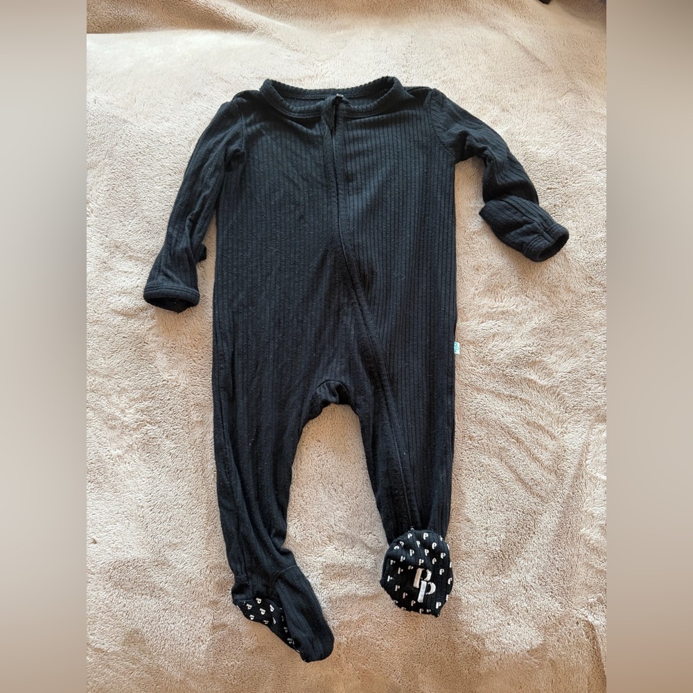 Posh Peanut Black Kids Footie